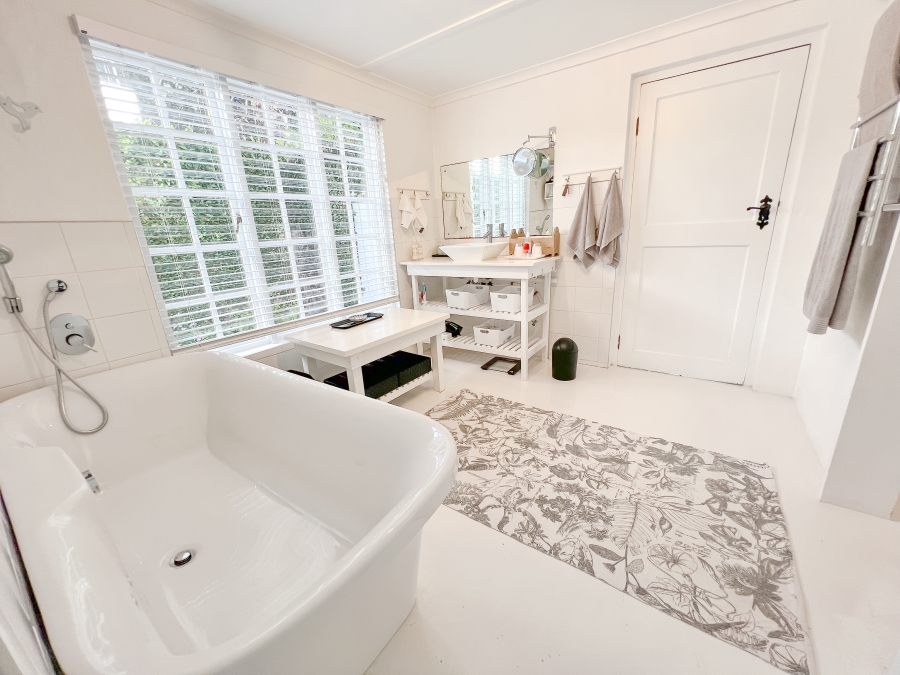 To Let 5 Bedroom Property for Rent in Seaside Longships Western Cape